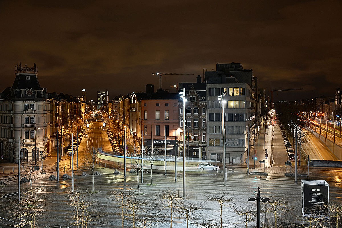 tramway-night-winter